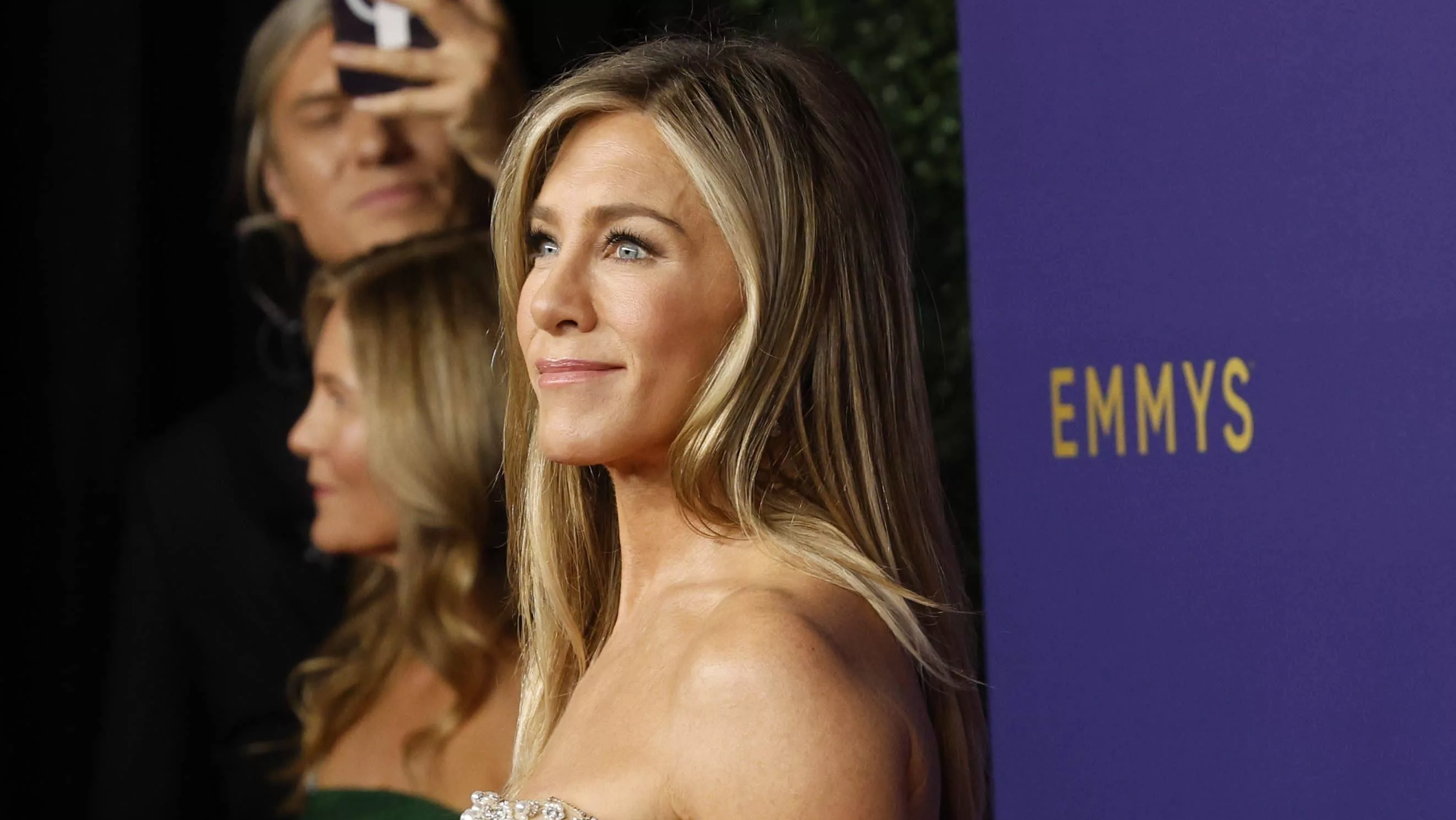 entertainment-76th-emmy-awards