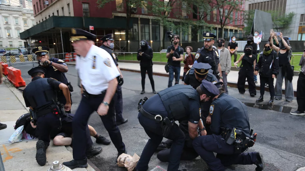 spotnewsu-s-new-york-ice-deportations-protest