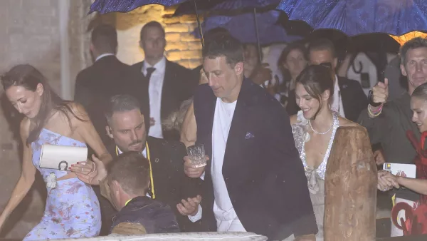 jeff-bezos-and-lauren-sanchez-weddingparty-26th-june-exitscampo-della-madonna-dellortovenice-italy