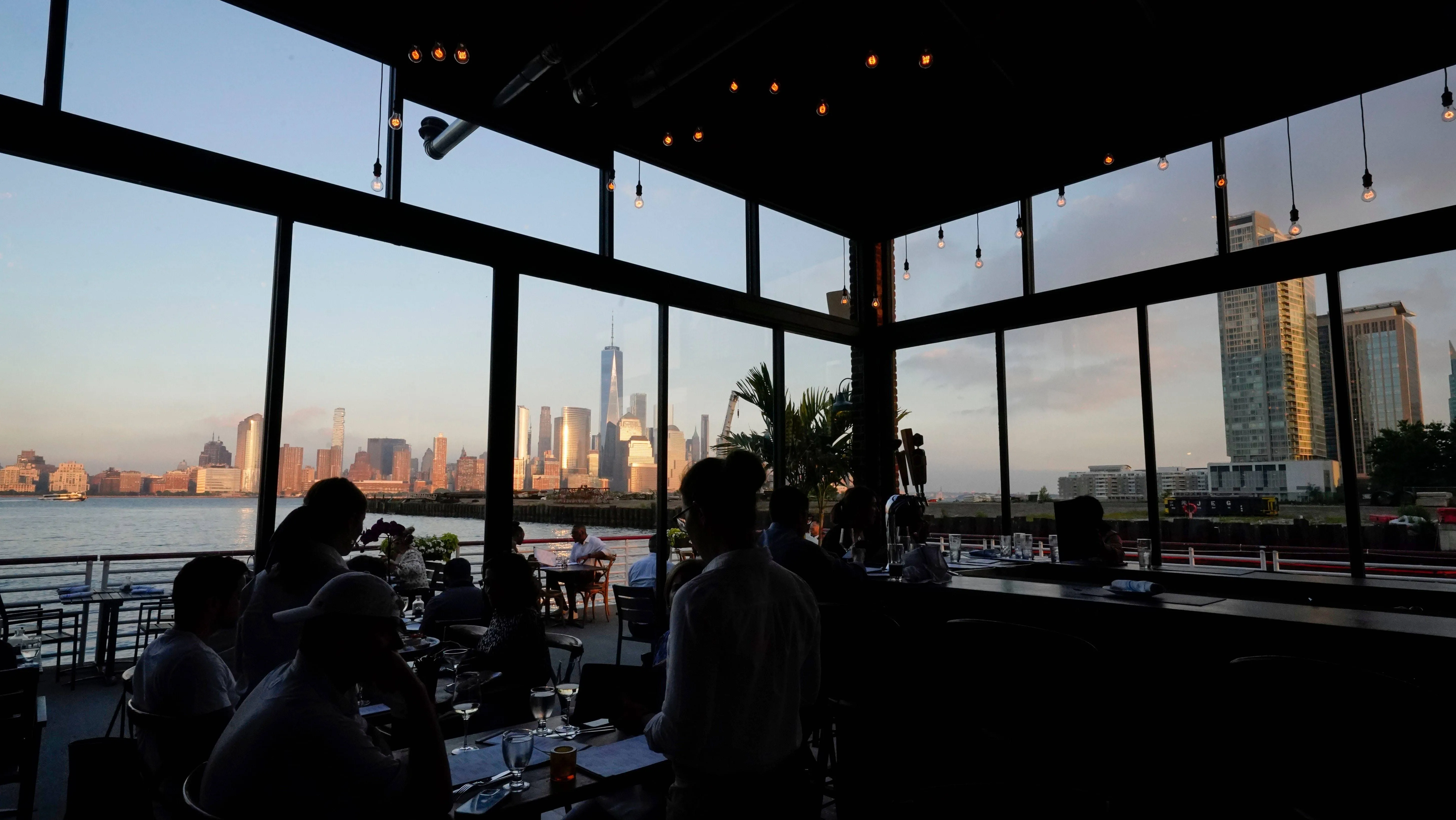 syndication-the-record-310