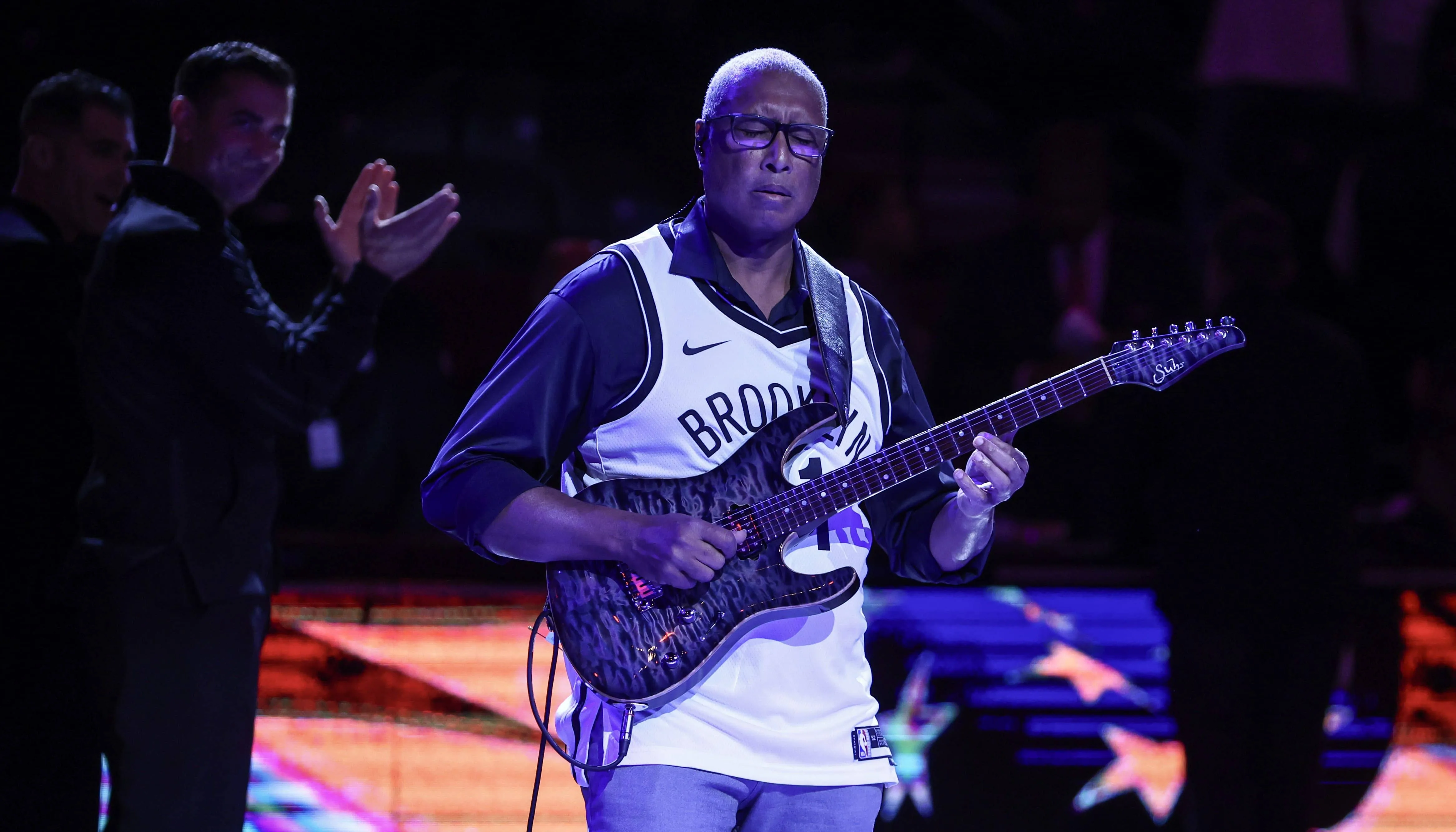 nba-milwaukee-bucks-at-brooklyn-nets-4