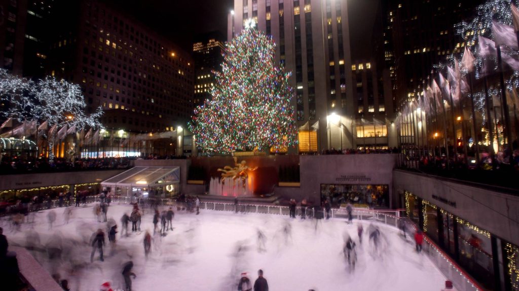 Rockefeller Rink Opens! | 77 WABC