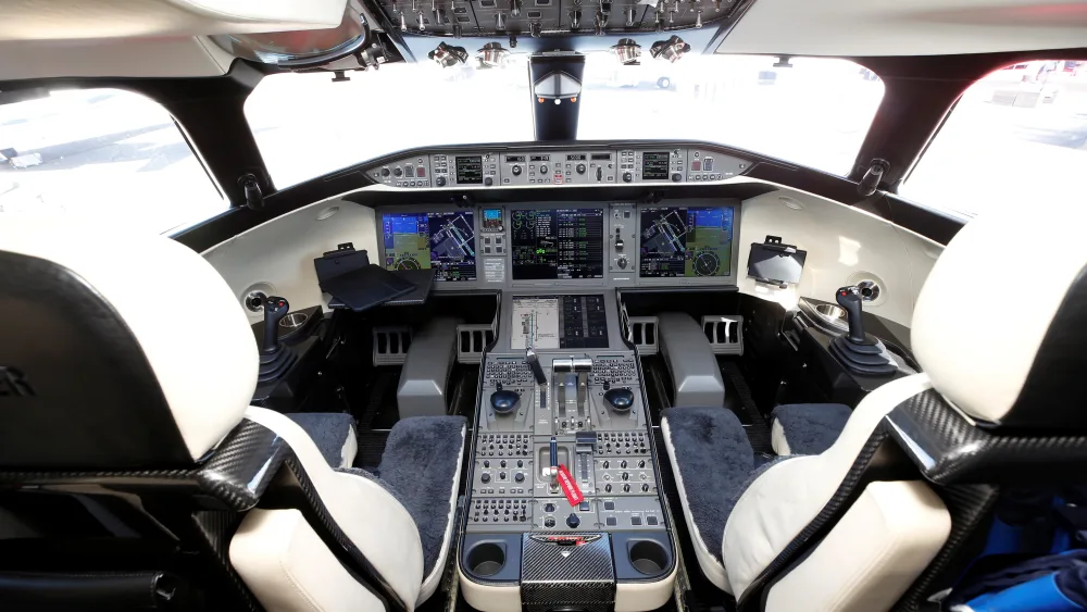 worlds-largest-air-show-for-business-jets-opens-in-henderson