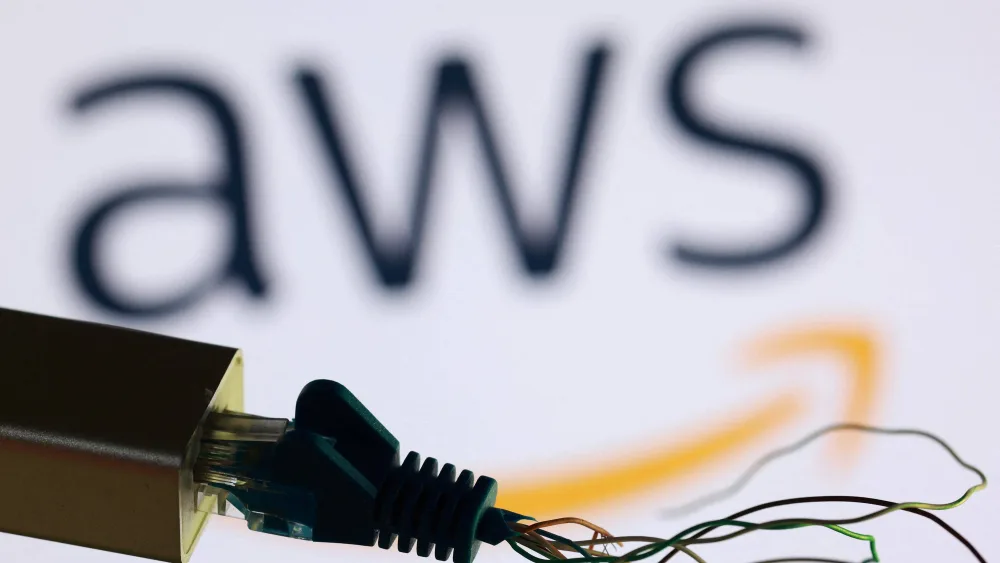 illustration-shows-aws-logo-and-broken-ethernet-cable