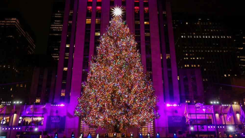 2024-rockefeller-center-christmas-tree-lighting-ceremony-in-manhattan