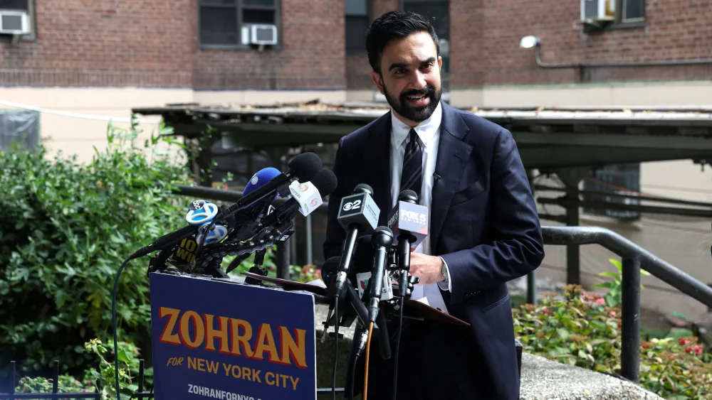 new-york-city-mayoral-candidate-zohran-mamdani-campaigns-in-new-york-city-4