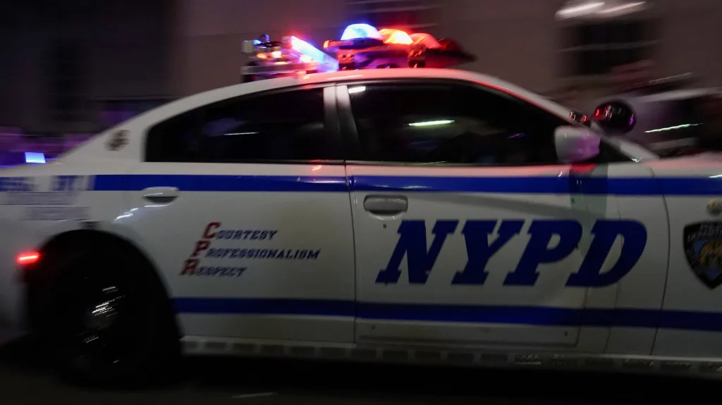 ambulance-transfer-of-slain-nypd-officer-didarul-islam-in-new-york-city