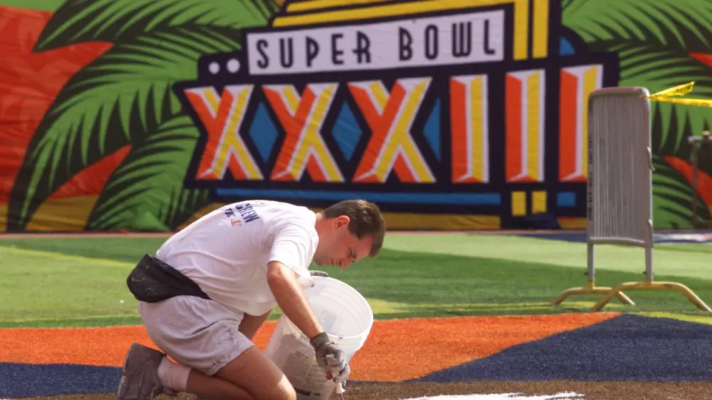 field-painted-on-eve-of-super-bowl-xxxiii