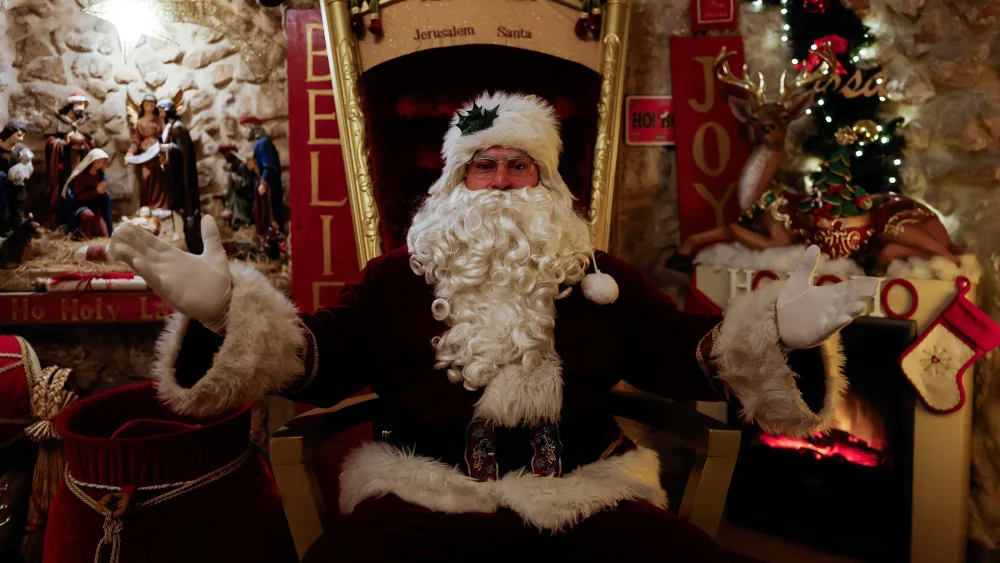 christmas-tree-lighting-ceremony-in-jerusalem