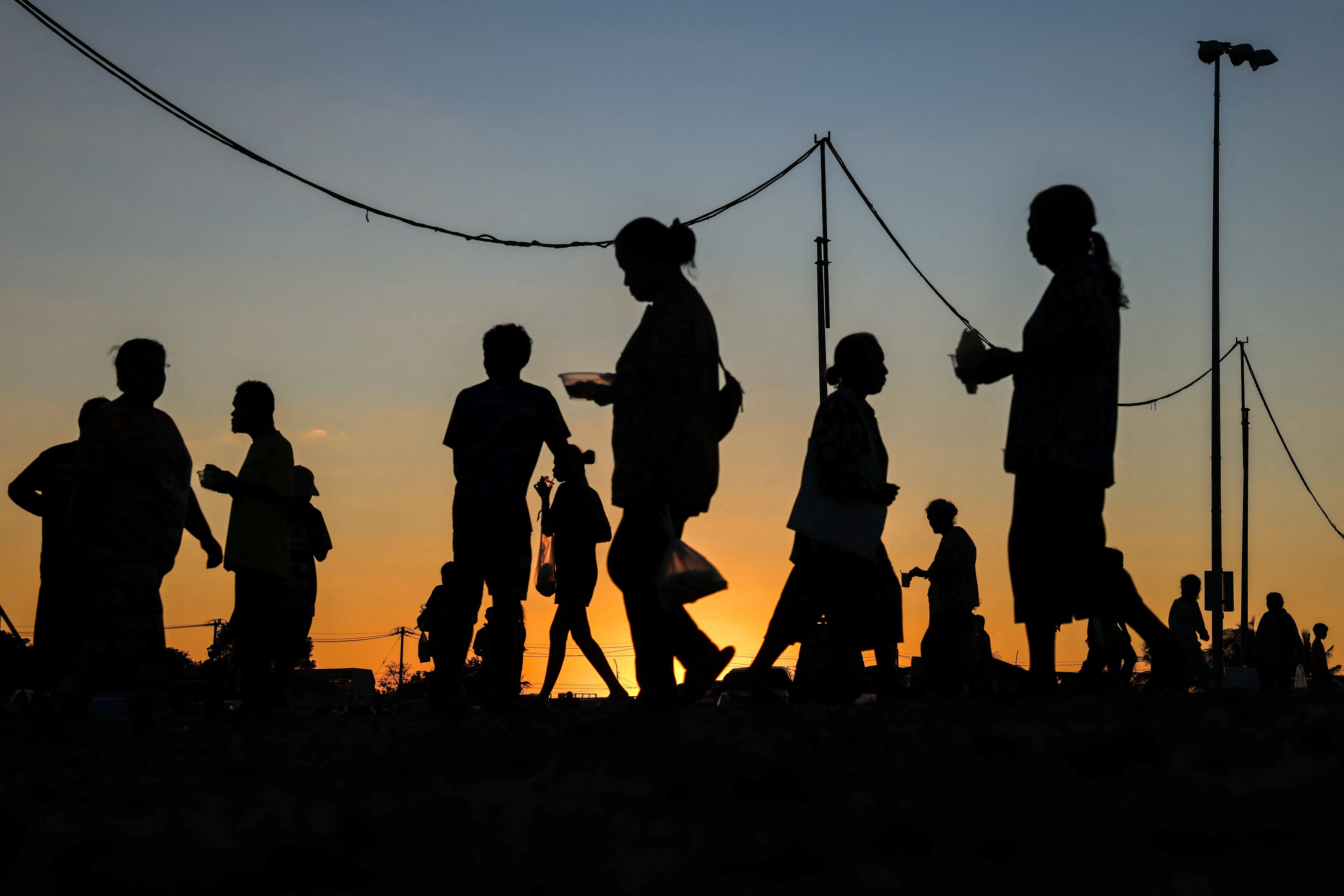 fighting-between-thailand-and-cambodia-spreads-along-contested-border