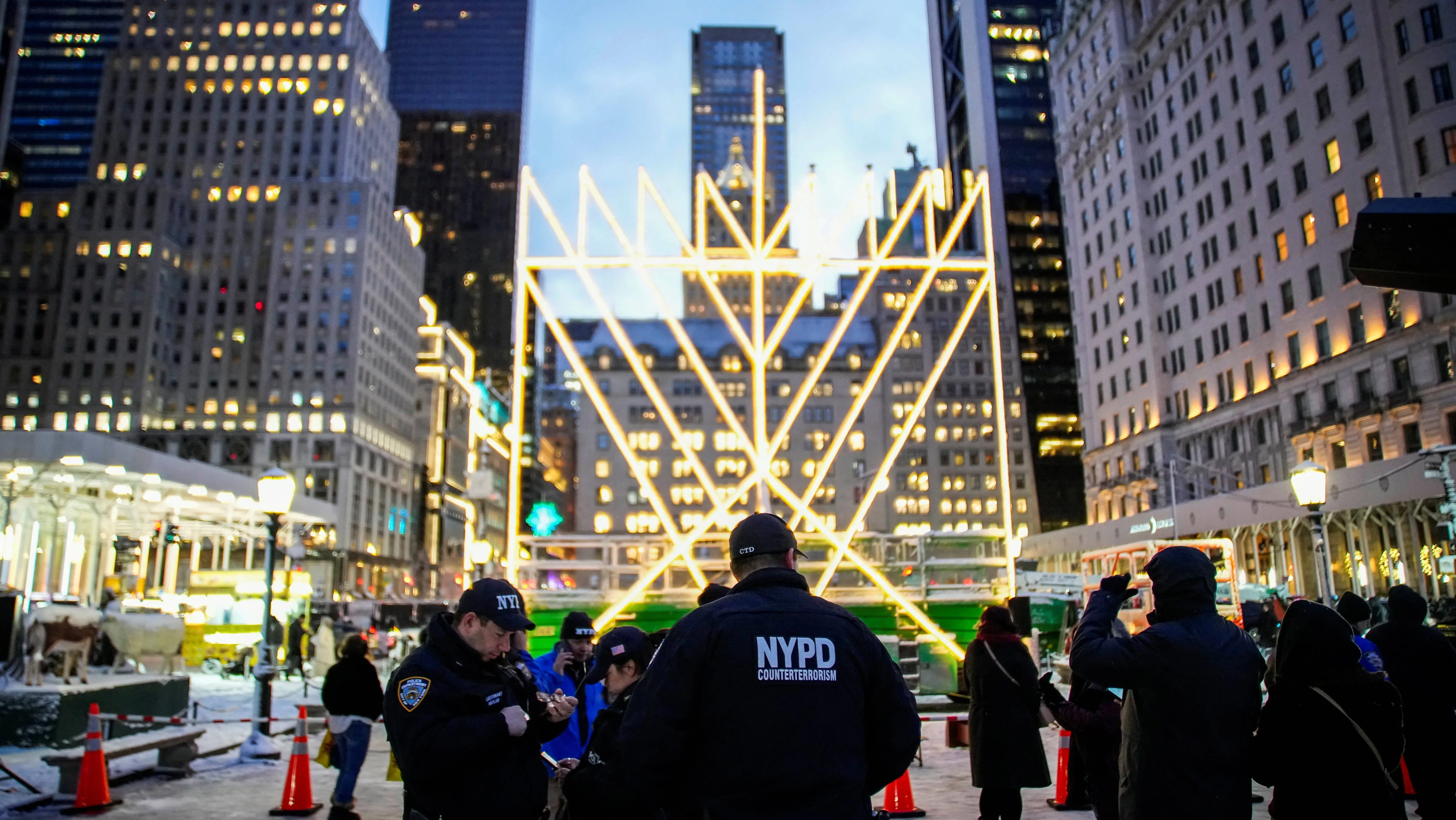 people-gather-for-the-lighting-of-worlds-largest-hanukkah-menorah-in-new-york