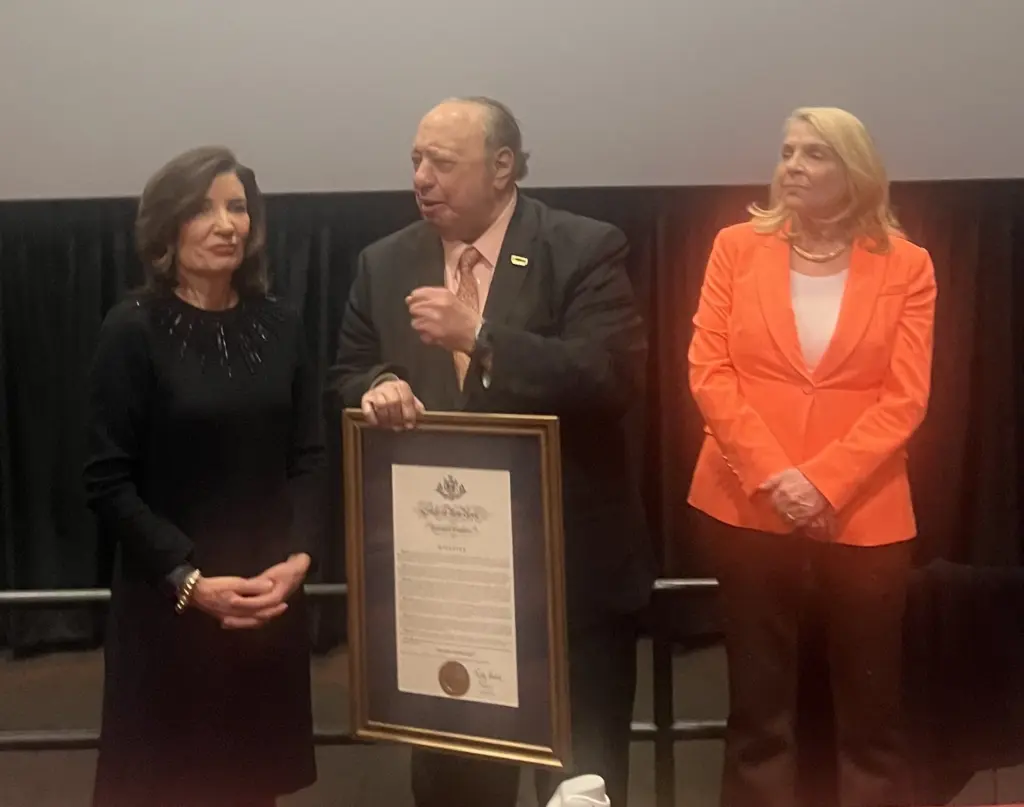 governor-hochul-john-catsimatidis-margo-catsimatidis-marty-supreme-screening