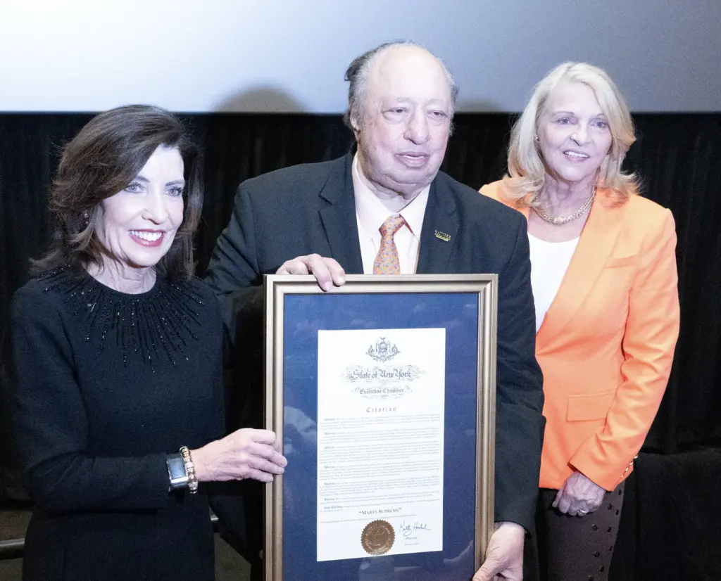 governor-hochul-john-catsimatidis-margo-catsimatidis-3