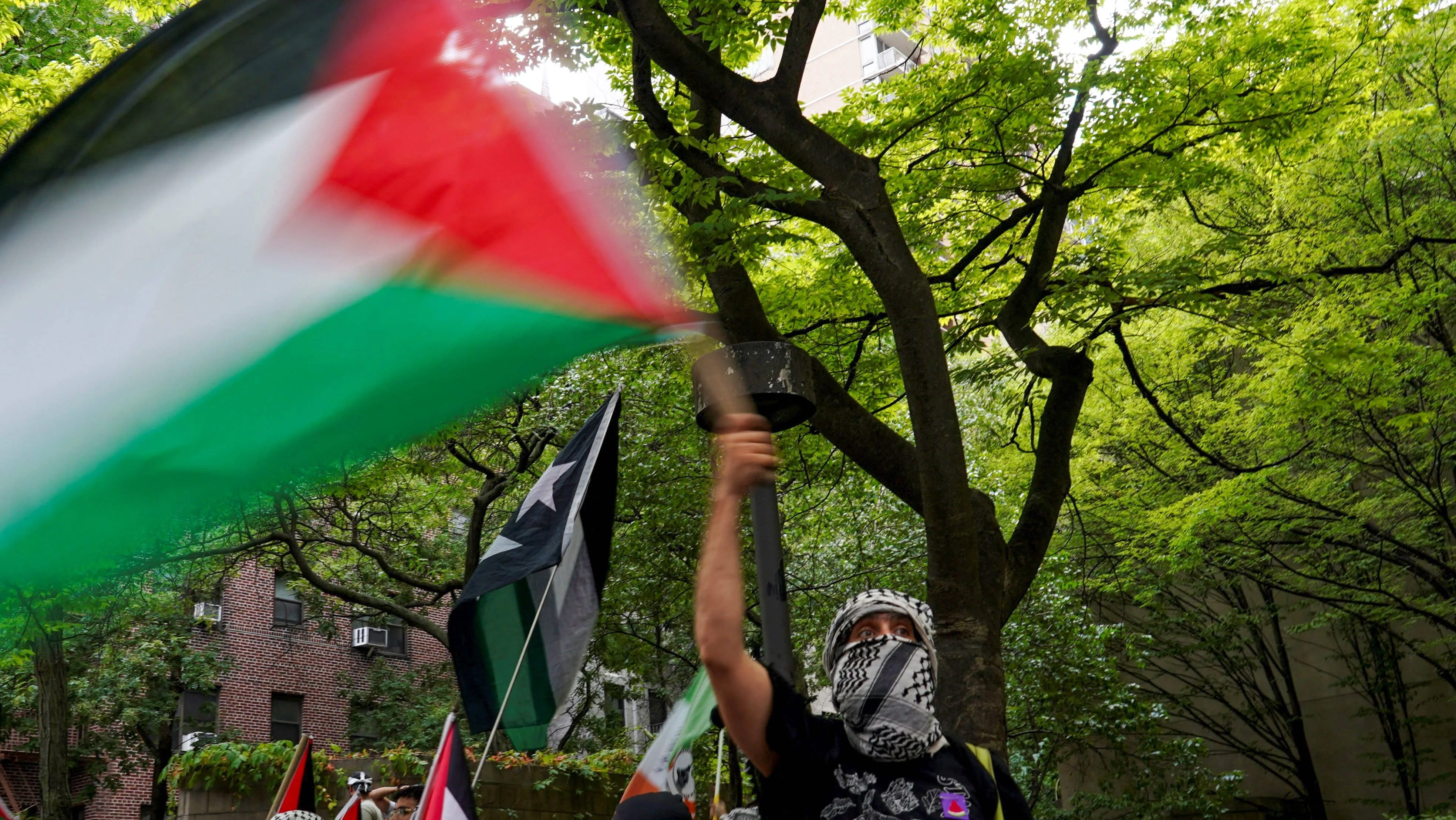 people-participate-in-the-national-march-on-nyc-for-gaza-in-new-york
