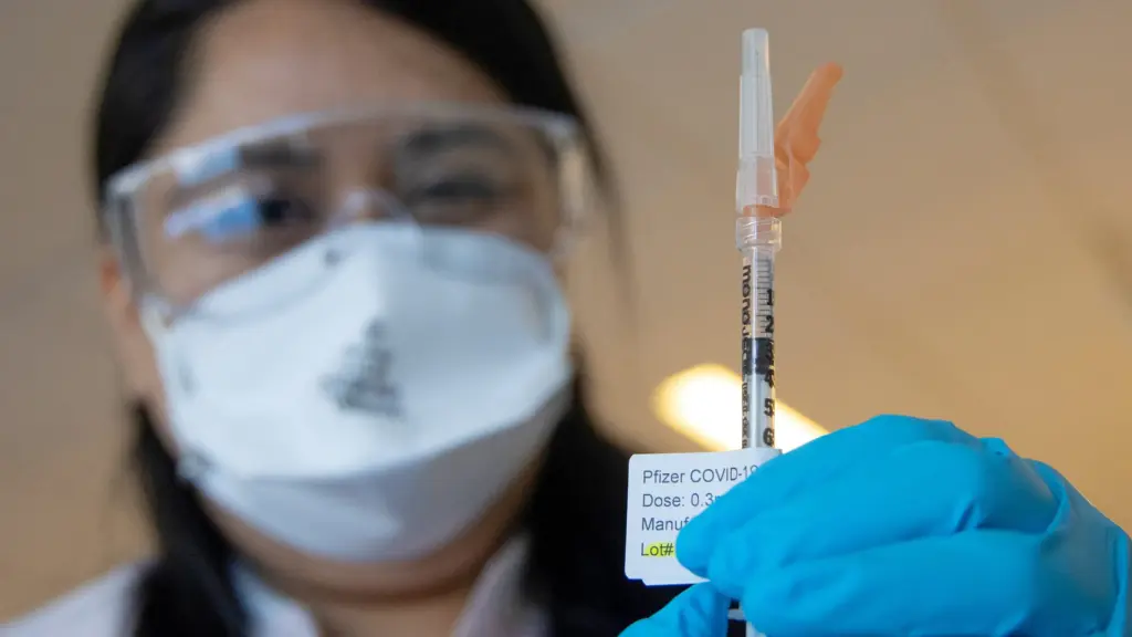 black-community-leaders-receive-covid-19-vaccine-in-newyork