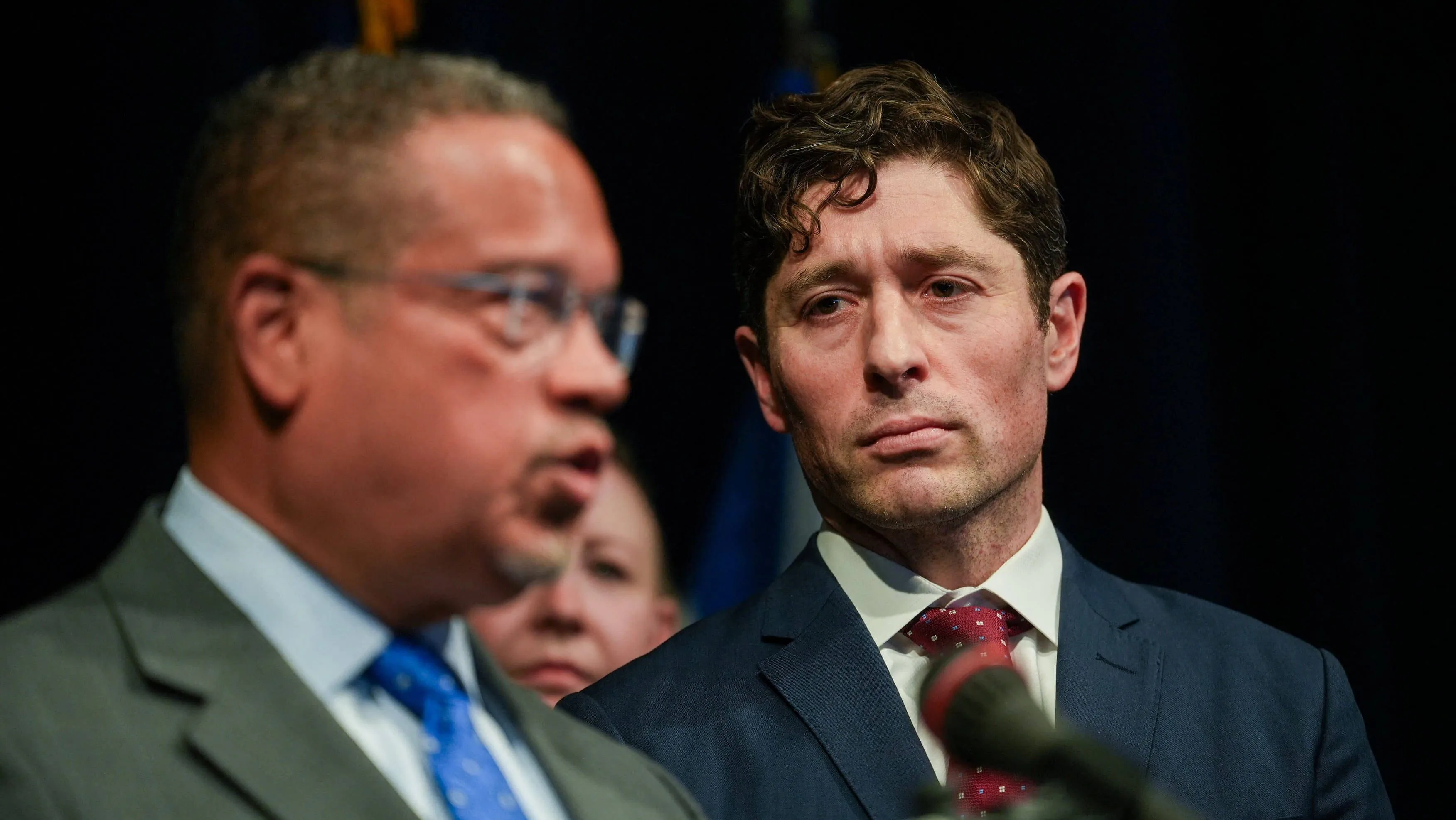 aftermath-of-the-fatal-shooting-of-renee-nicole-good-in-minneapolis-7