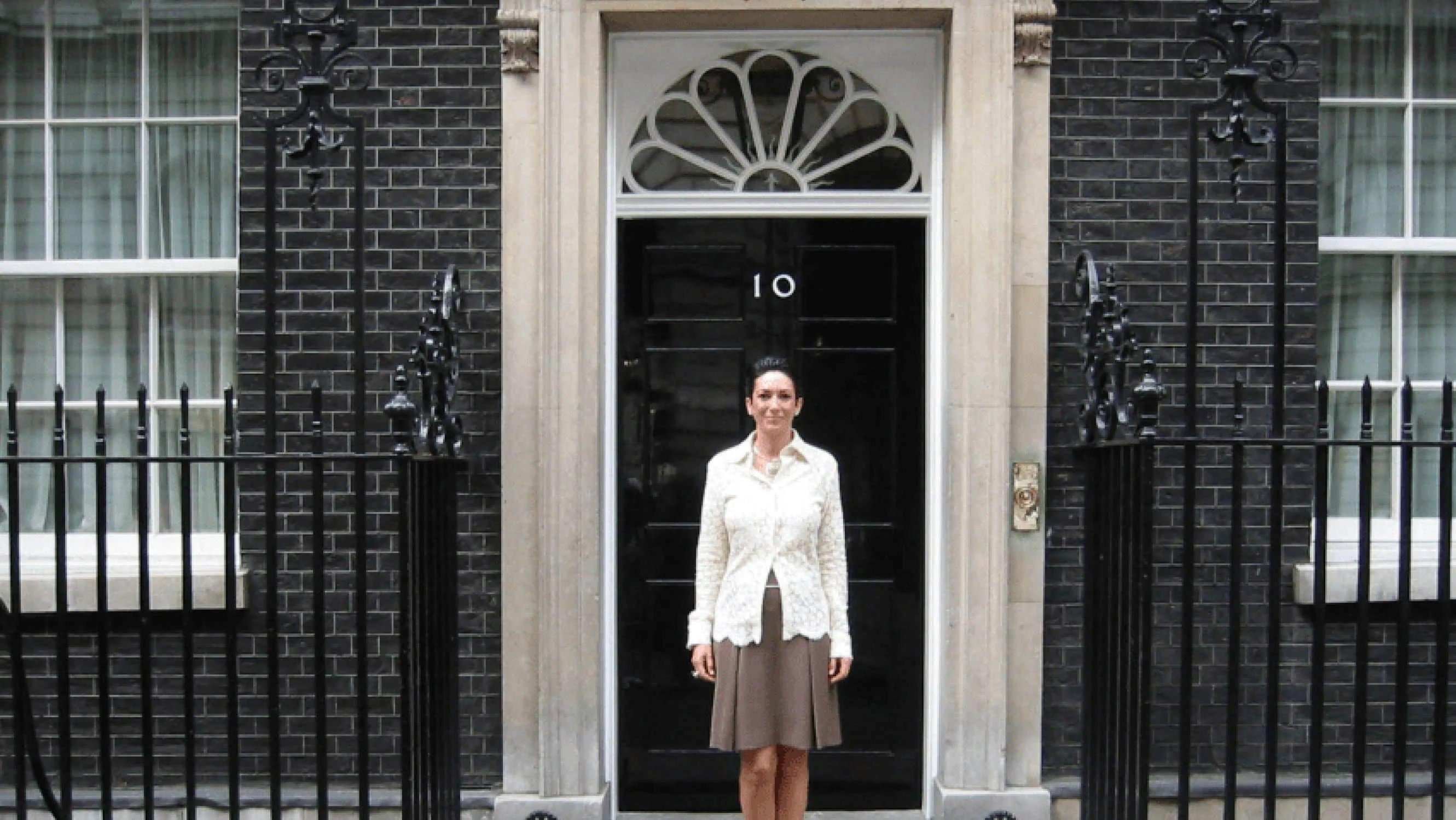 new-epstein-images-released-by-u-s-justice-department-3