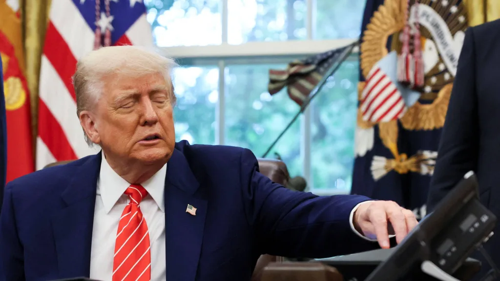 u-s-president-trump-announces-trade-deal-with-the-u-k-at-the-white-house-in-washington-2