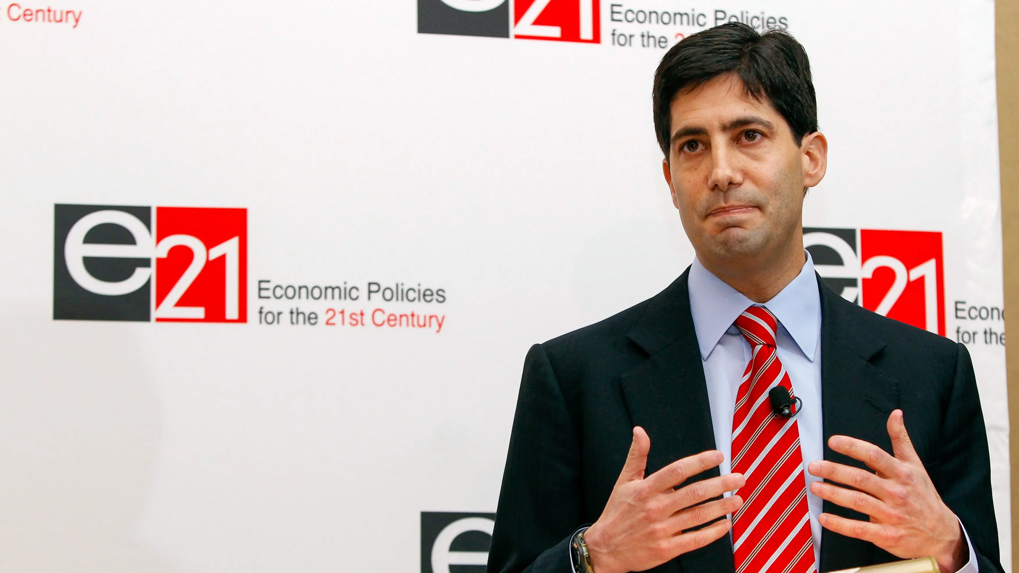 federal-reserve-governor-kevin-warsh-addresses-the-shadow-open-market-committee-during-a-symposium-in-new-york