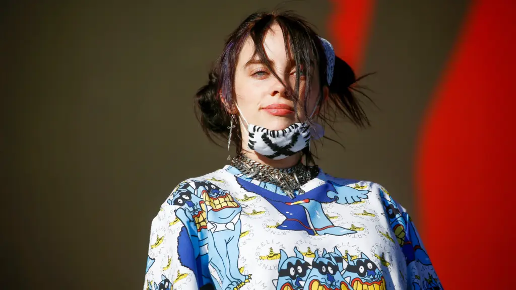 american-singer-billie-eilish-performs-on-the-other-stage-during-glastonbury-festival-in-somerset