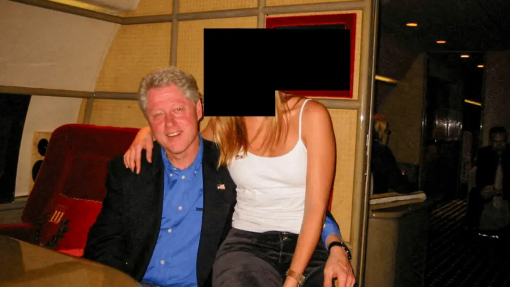 new-epstein-images-released-by-u-s-justice-department-8
