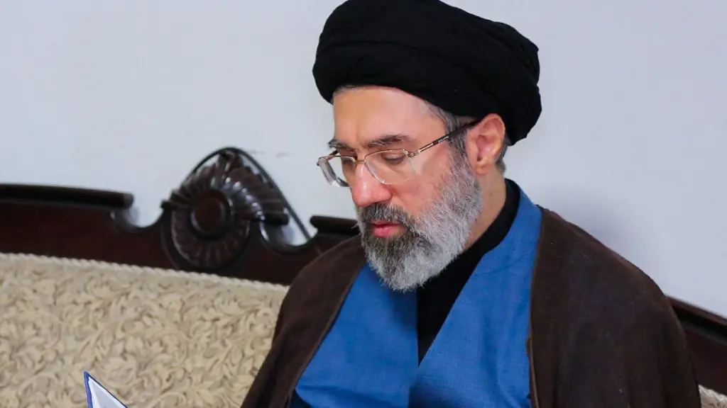mojtaba-khamenei-visits-hezbollahs-office-in-tehran-2