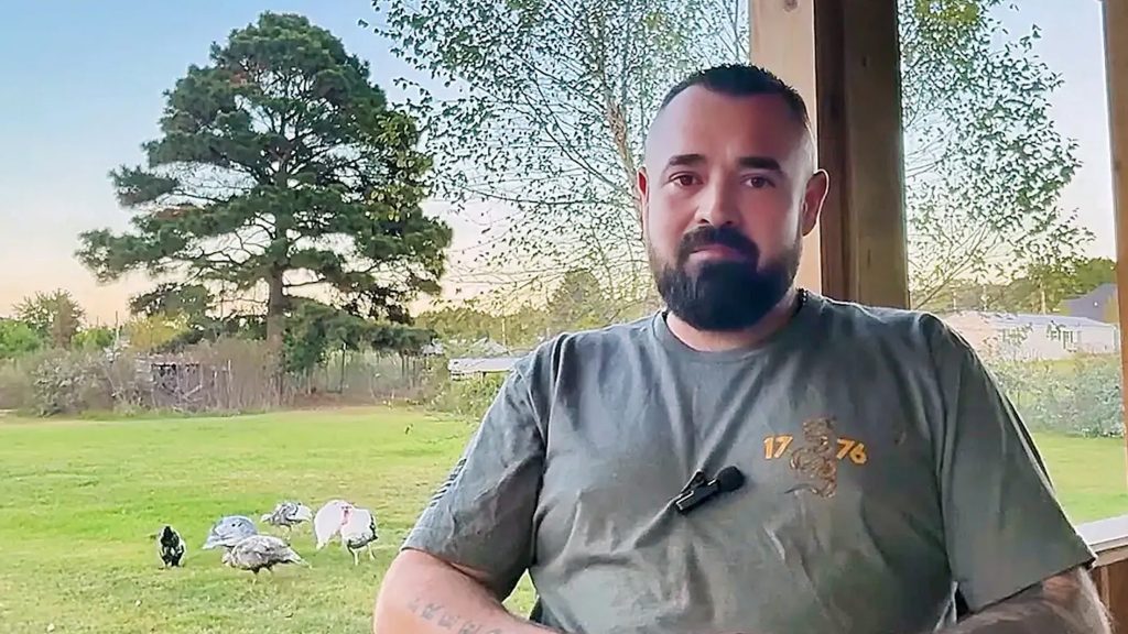 Arkansas Father who Killed Daughters Kidnapper Wins Primary…