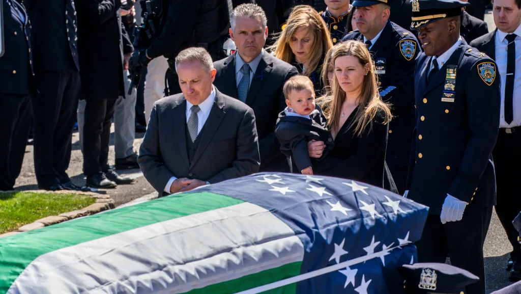 funeral-for-nypd-officer-jonathan-diller-in-new-york