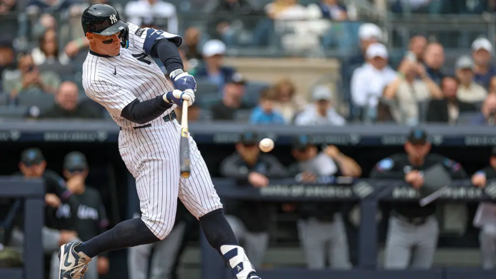 mlb-miami-marlins-at-new-york-yankees-2