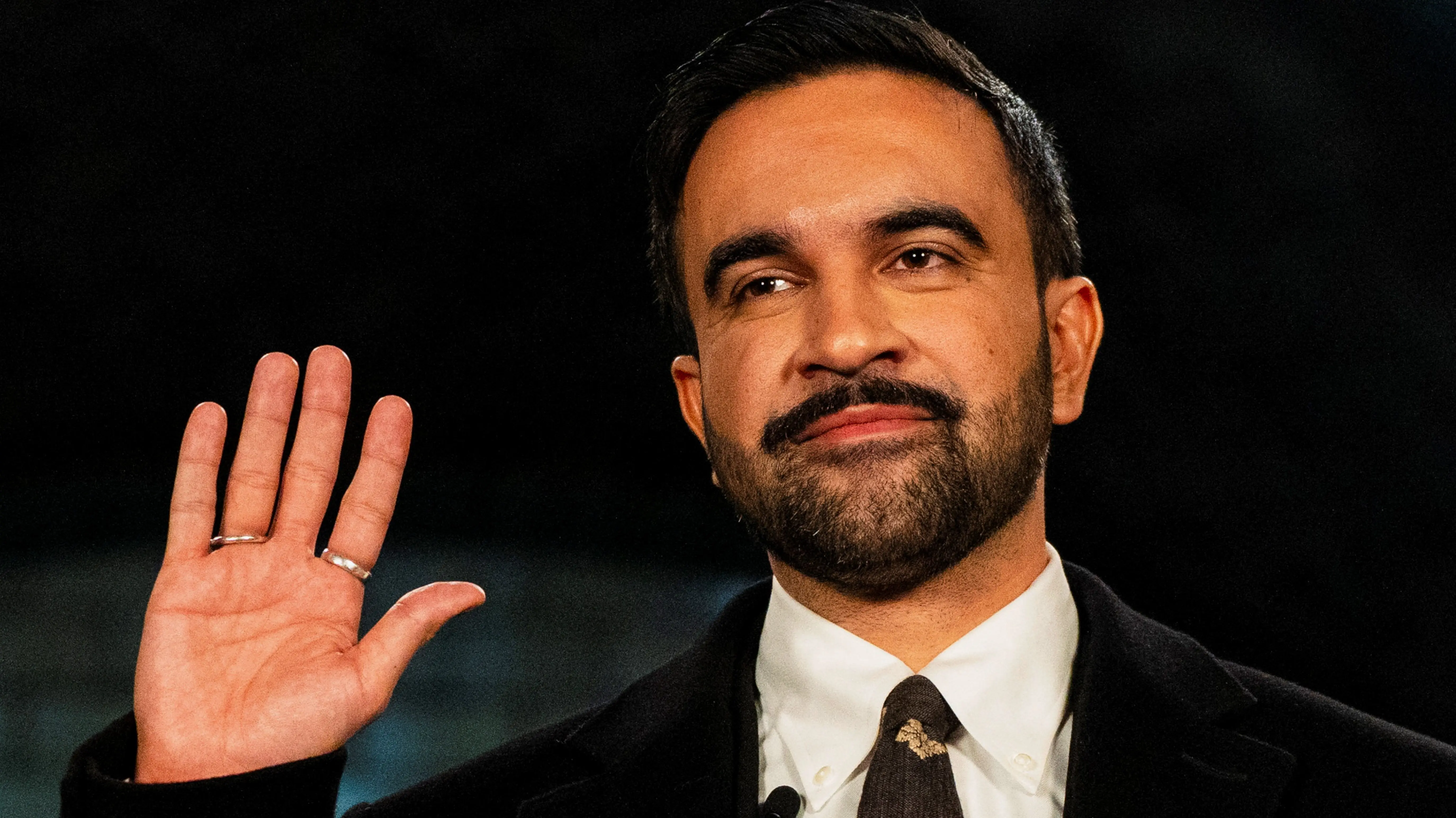 zohran-mamdani-is-sworn-in-as-mayor-of-new-york-city-at-old-city-hall-station-new-york-7