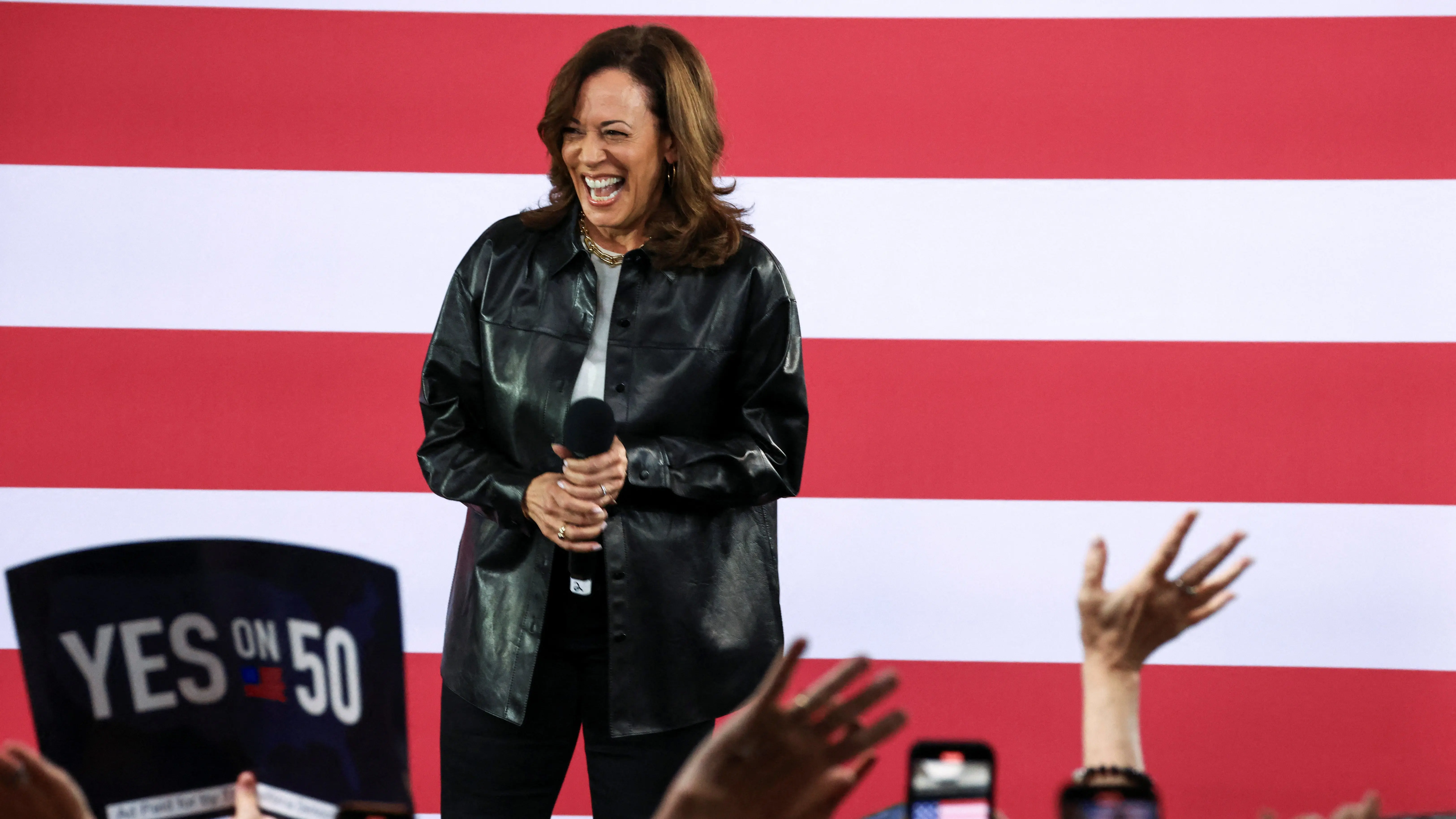 rally-in-support-of-a-yes-vote-on-proposition-50-at-the-los-angeles-convention-center-4