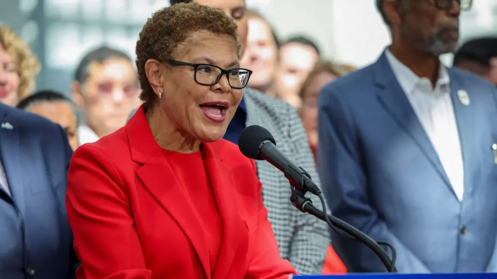 los-angeles-mayor-karen-bass-approves-a-2-62-billion-convention-center-expansion-to-prepare-for-the-2028-olympics