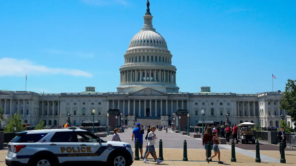 u-s-capitol-building-in-washington