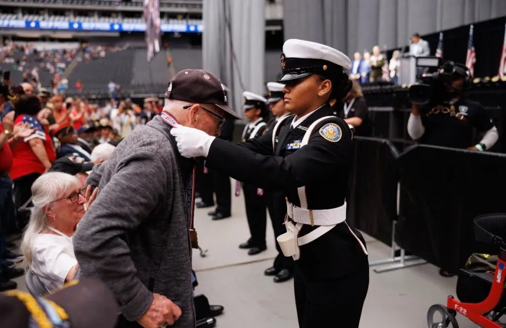 Las Vegas Comes Together in a Big Way to Celebrate the Heroes