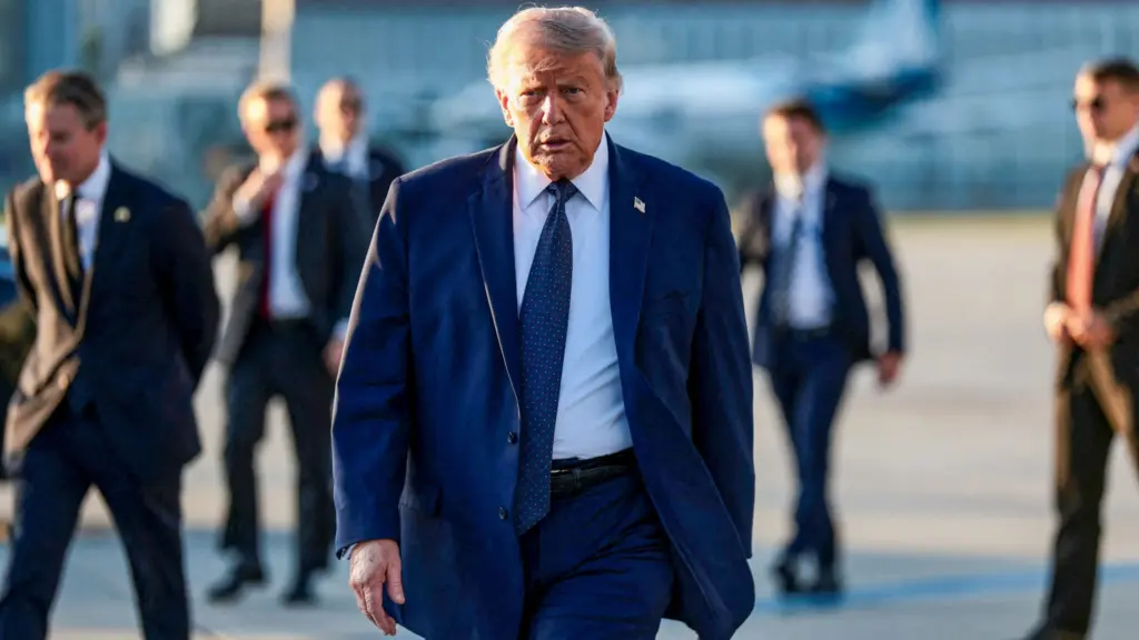 u-s-president-donald-trump-arrives-at-paris-orly-airport-2