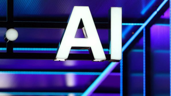 AI Stock Slide And Oil Risk Weigh On Wall Street