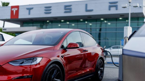Tesla Earnings Put Robotaxi Push And Margins In Focus