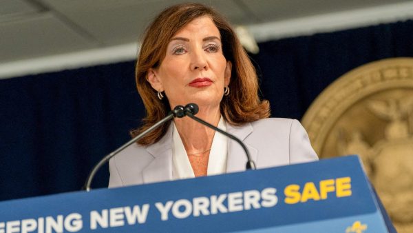 Hochul Announces $7 Million For Immigrant Legal Services