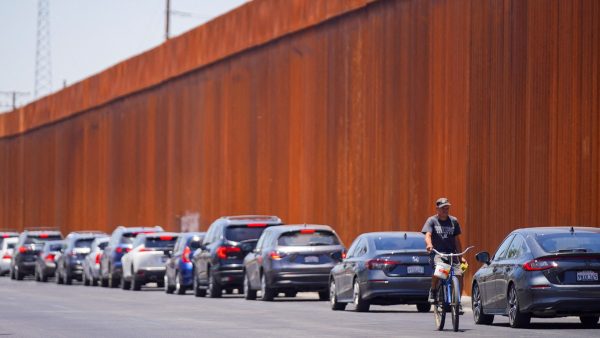 Trump Admin. Rejects 440,000 Asylum Claims