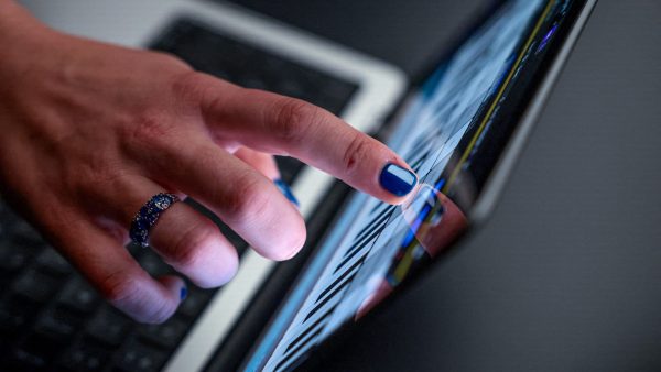 Apple Unveils First Touchscreen MacBook