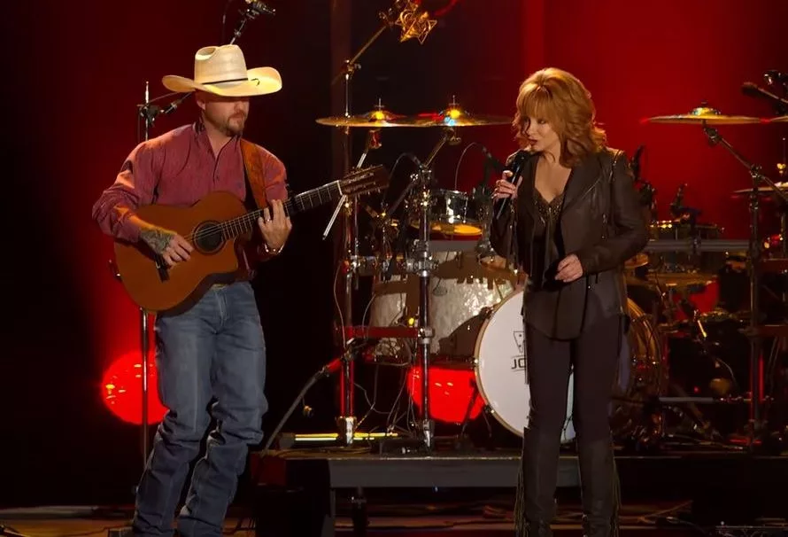 Cody Johnson and Reba McEntire "Whoever's In New England" CMA Fest