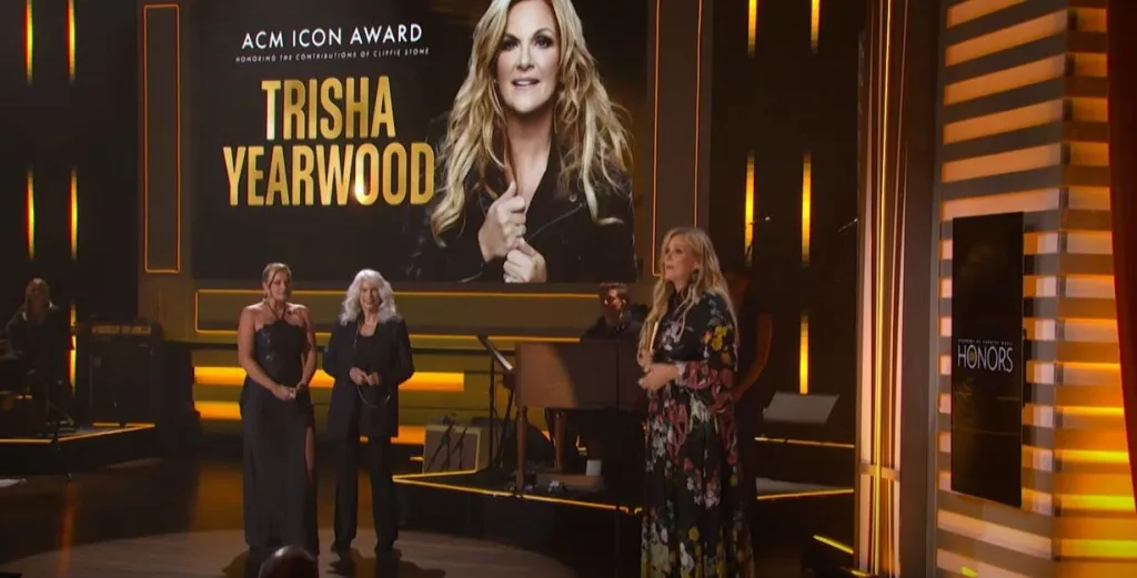 Trisha Yearwood Accepts the ACM Icon Award / 17th ACM Honors 2024