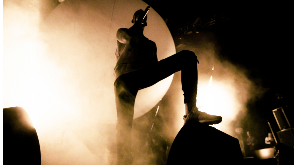 shutterstock_1074355487873717