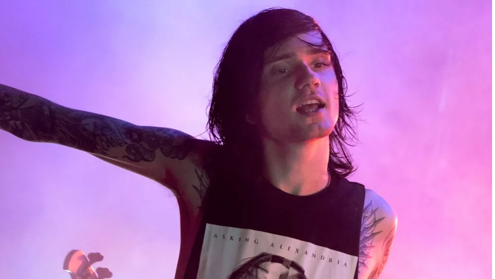 shutterstock_412766875941600