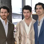 shutterstock_2255905241215751