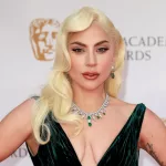 shutterstock_2137216933906384