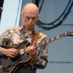 shutterstock_213576061730411