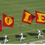 Florida State Seminoles 'NOLES' about to come on the field