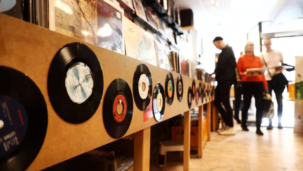 shutterstock_2327298985296166