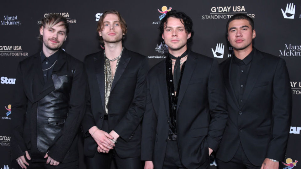 5 Seconds Of Summer To Release Live Album Announce World Tour 953